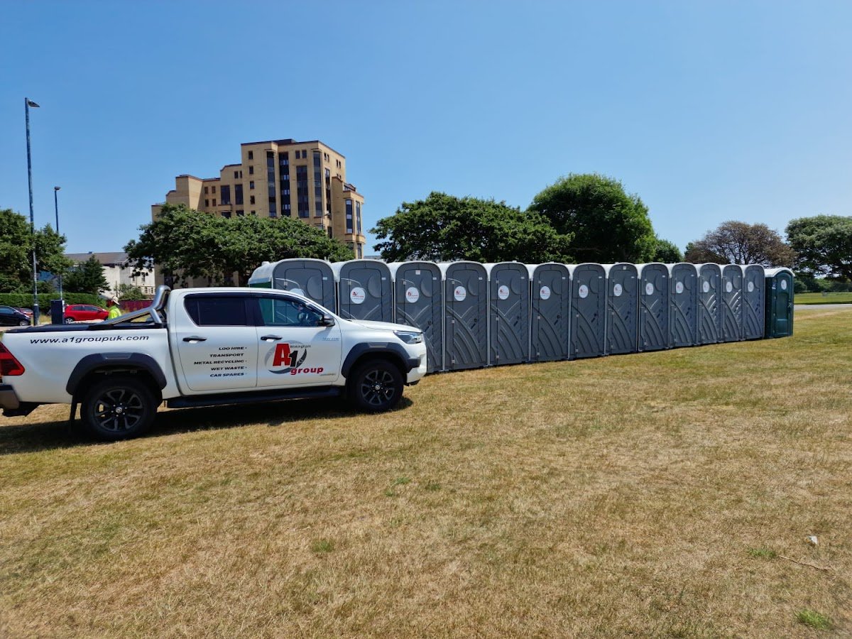 A1 Loo Hire Ltd - Portsmouth - Photo 2