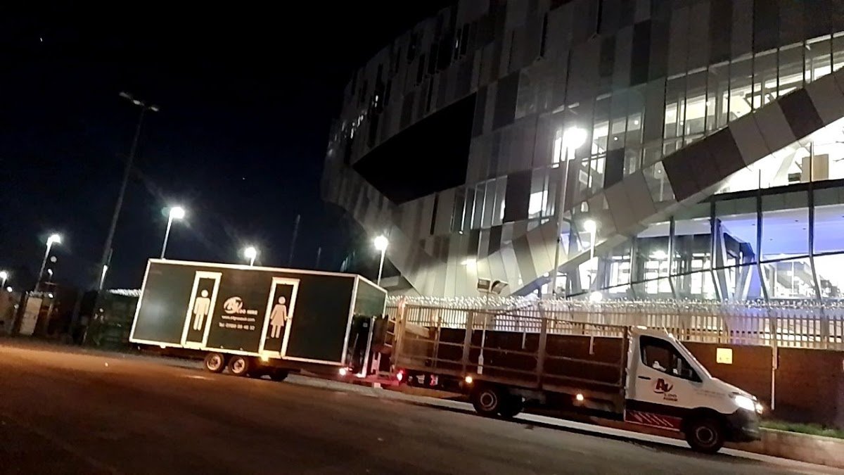 A1 Loo Hire - Oxford - Photo 3