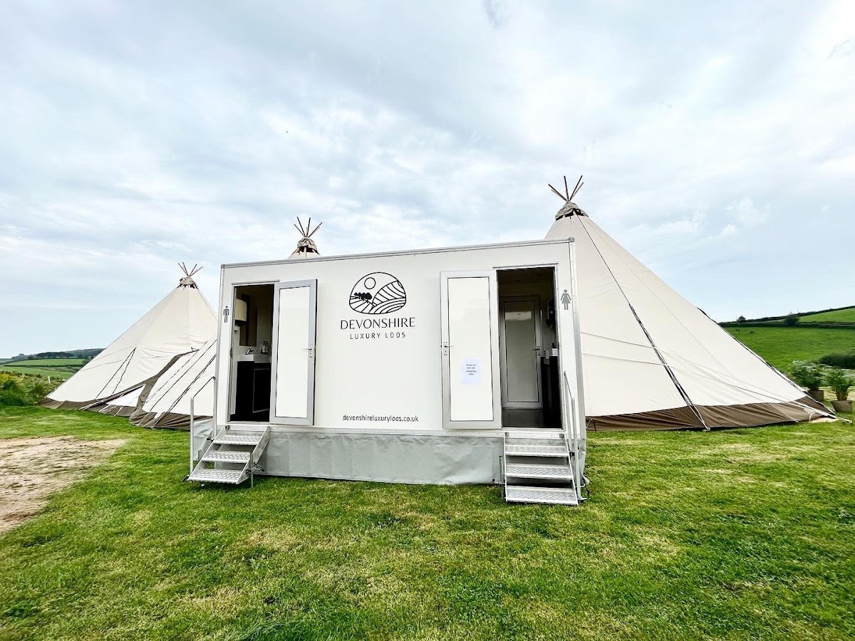 Devonshire Luxury Loos - Portable toilet hire