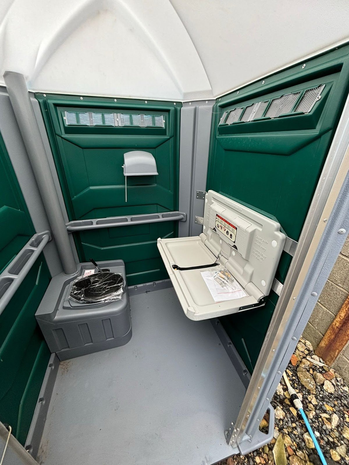 His & Hers Plastic Loo's - Photo 5