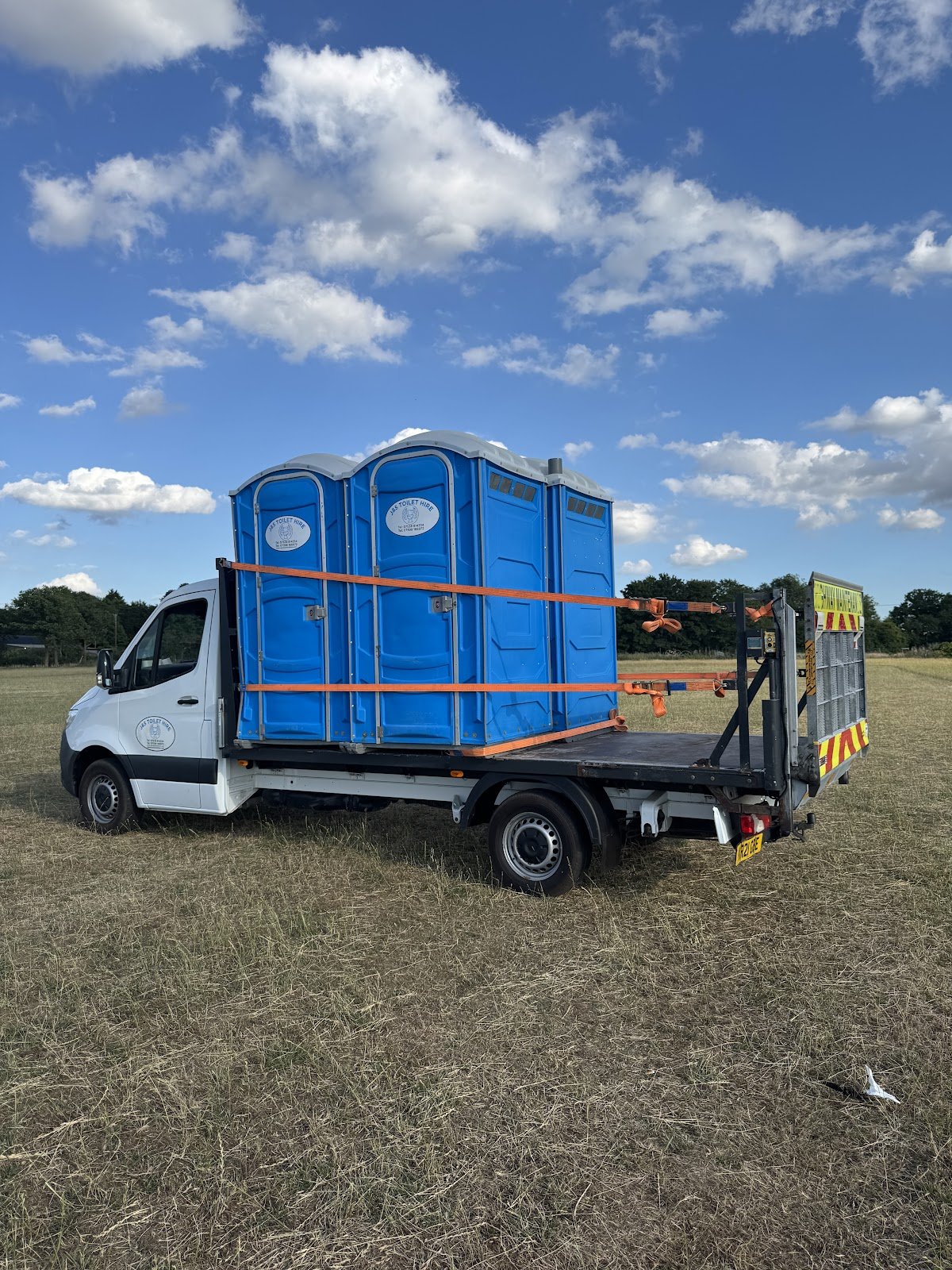 J&S Toilet Hire - Photo 4