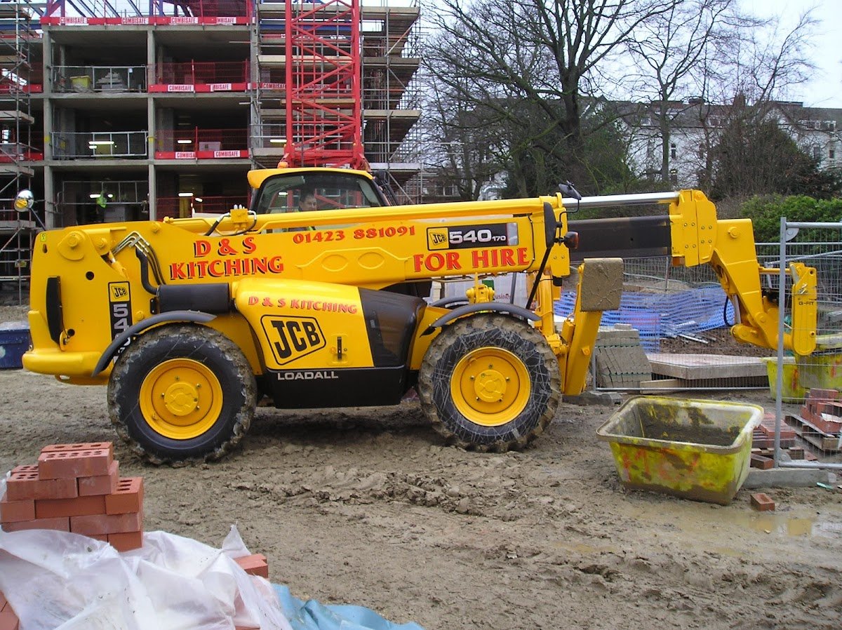 Kitching Plant Hire Ltd - Photo 2