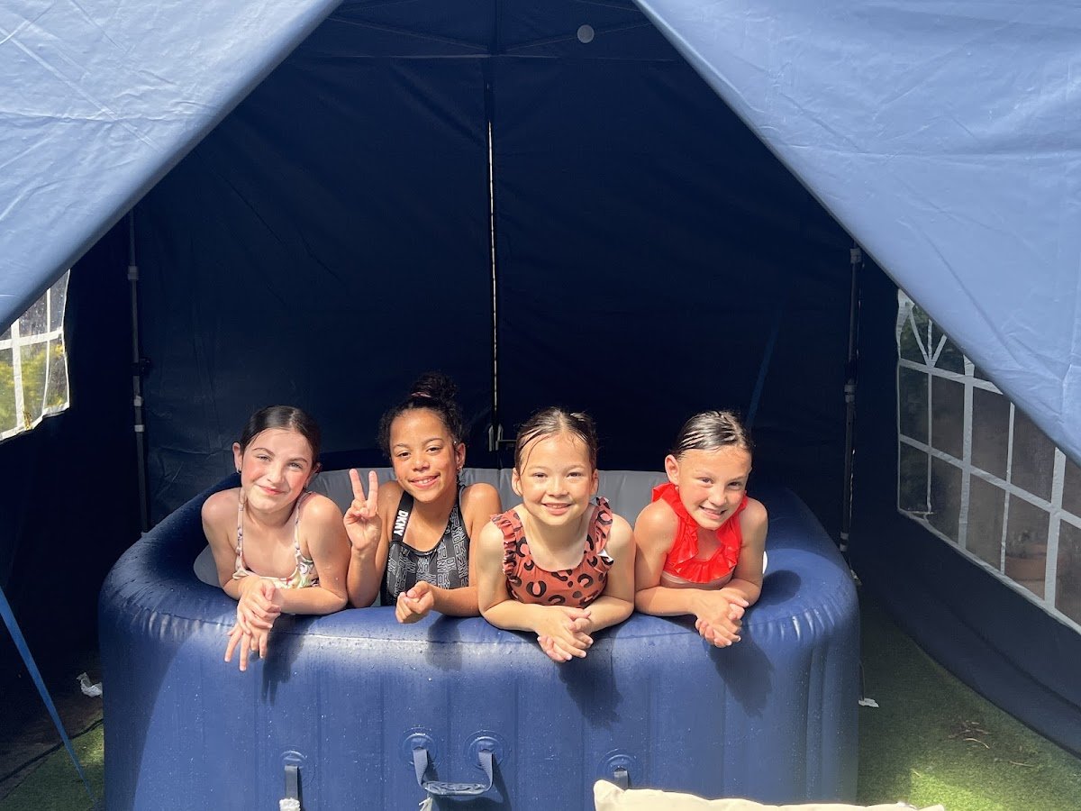 Lovely Bubbly Hot Tub Hire Ltd - Photo 5