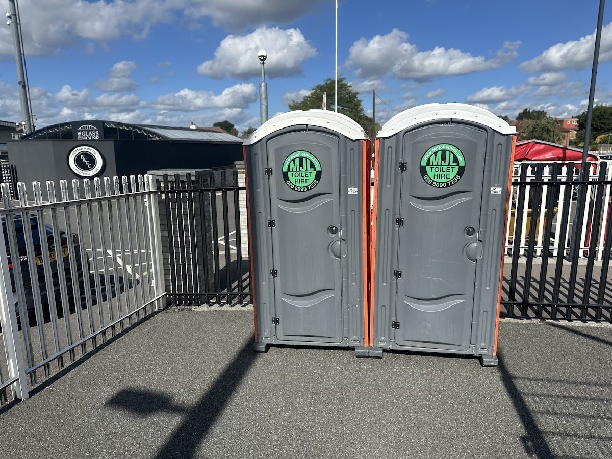 MJL TOILET HIRE (GERRARDS CROSS DEPOT) - Photo 2