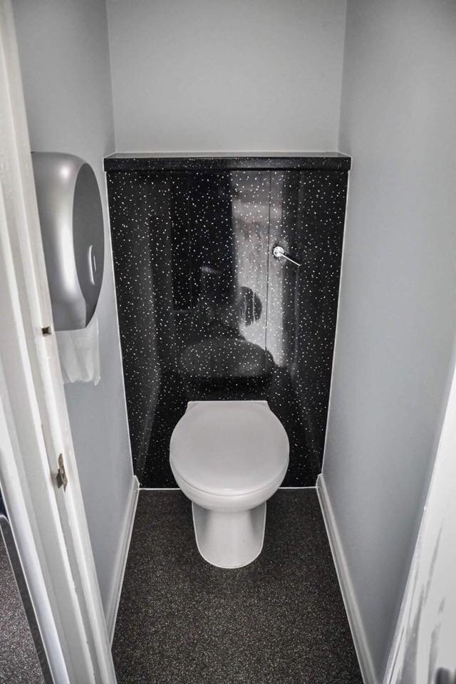 Owens Luxury Loos - Photo 2