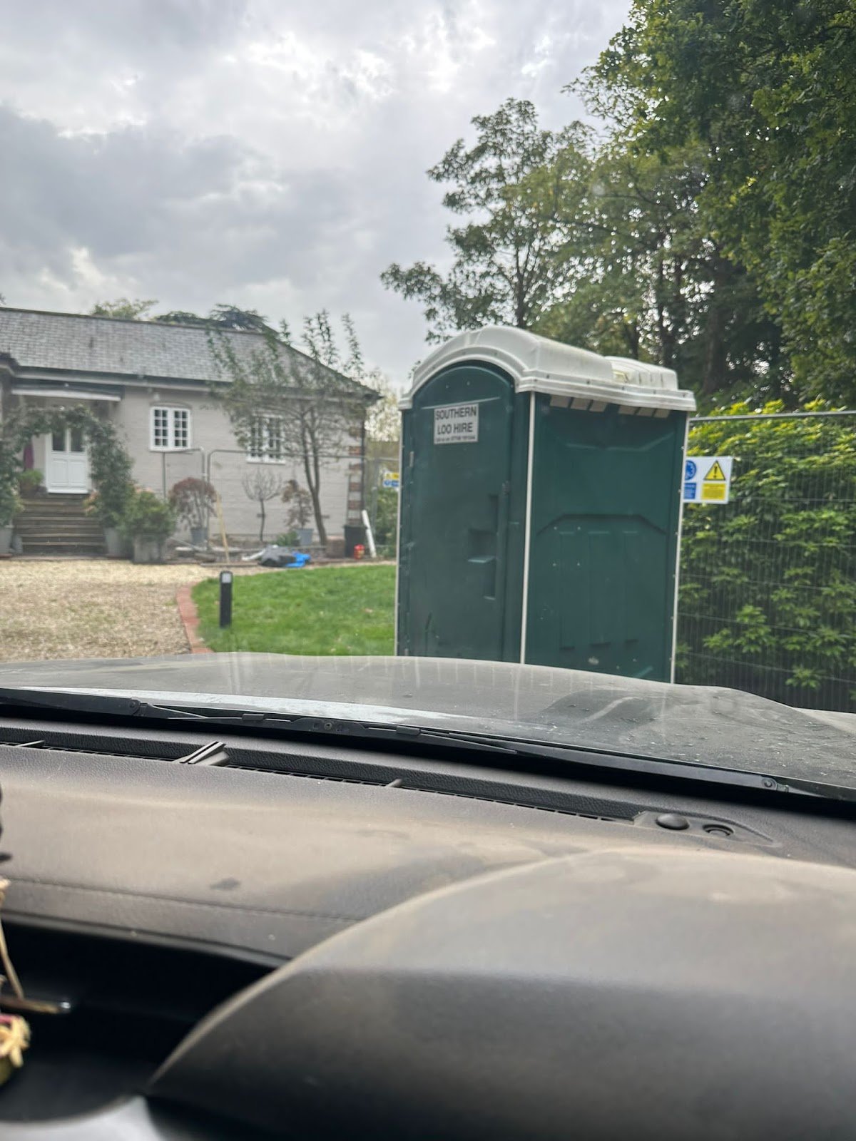 Southern Loo Hire - Photo 5