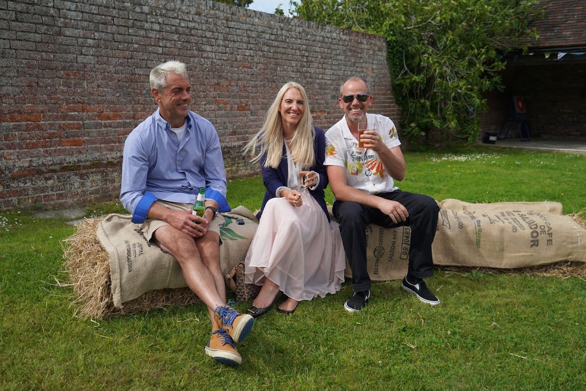 Sussex Party Bales - Photo 4