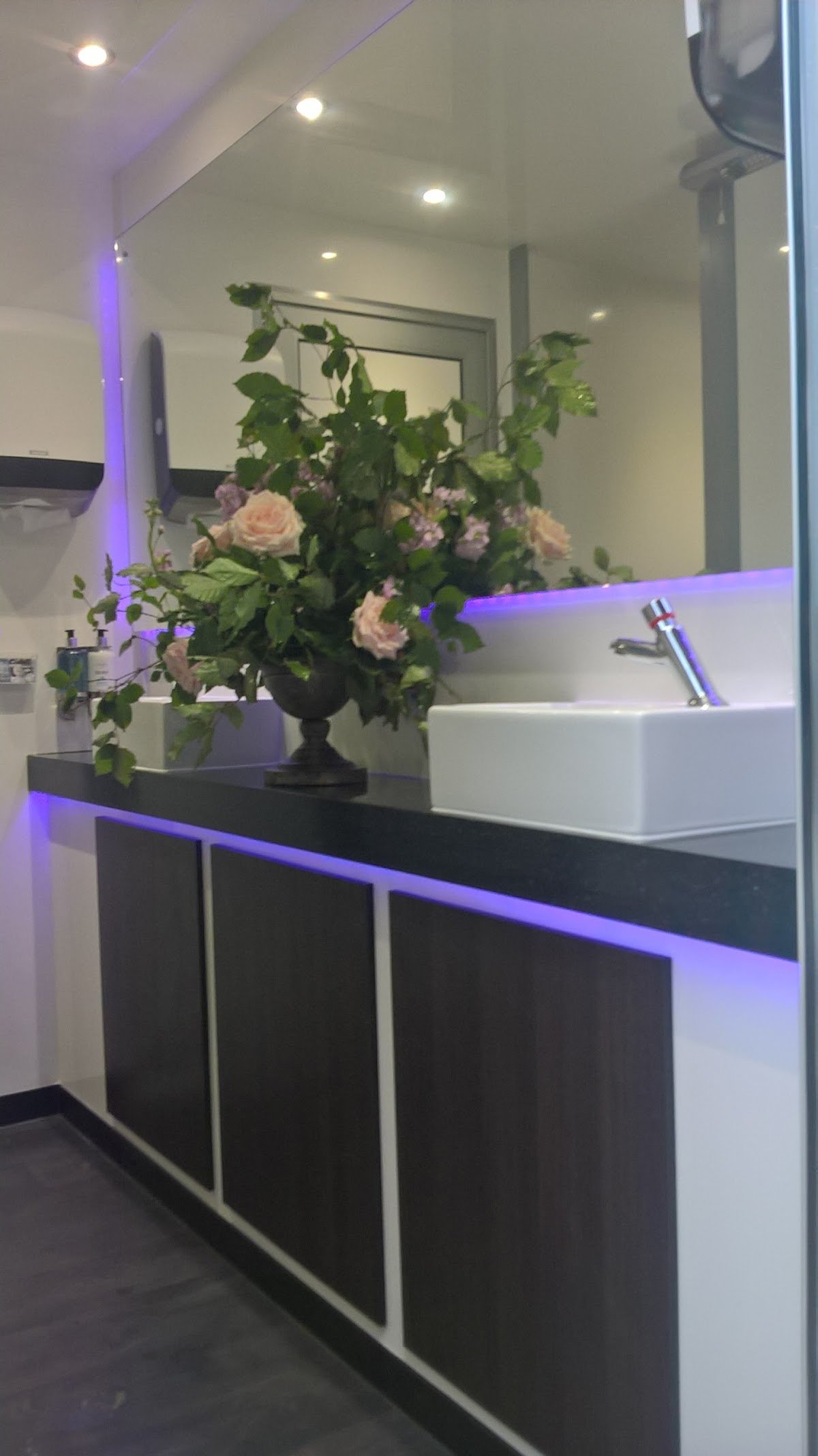 The Splendid Loo Company Ltd - Photo 2